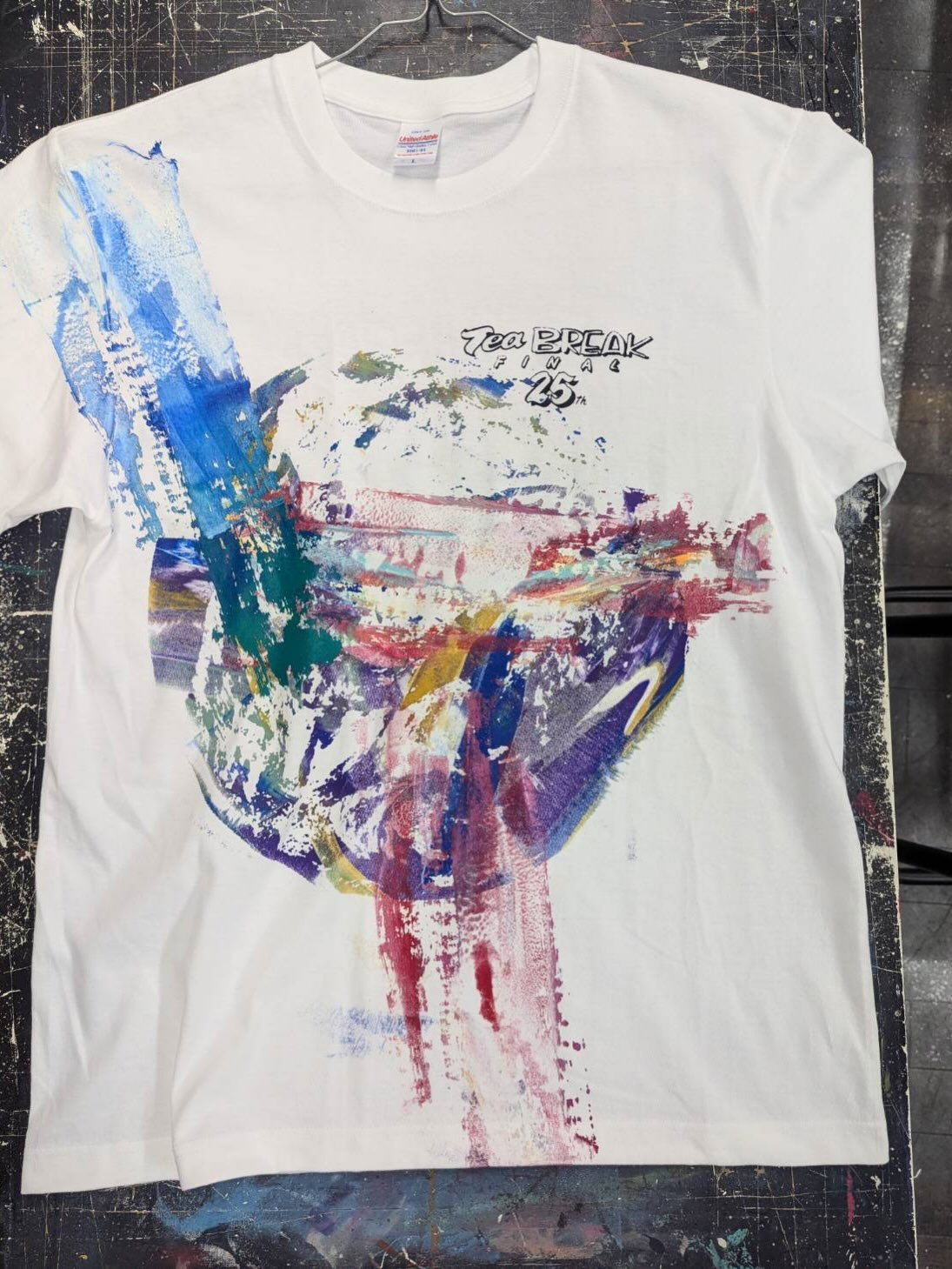 世界に一枚しかないTシャツのアート作品を作ってもらいましたー